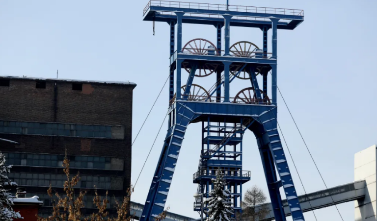 Tragedia w kopalni w Rybniku. Nie żyje górnik