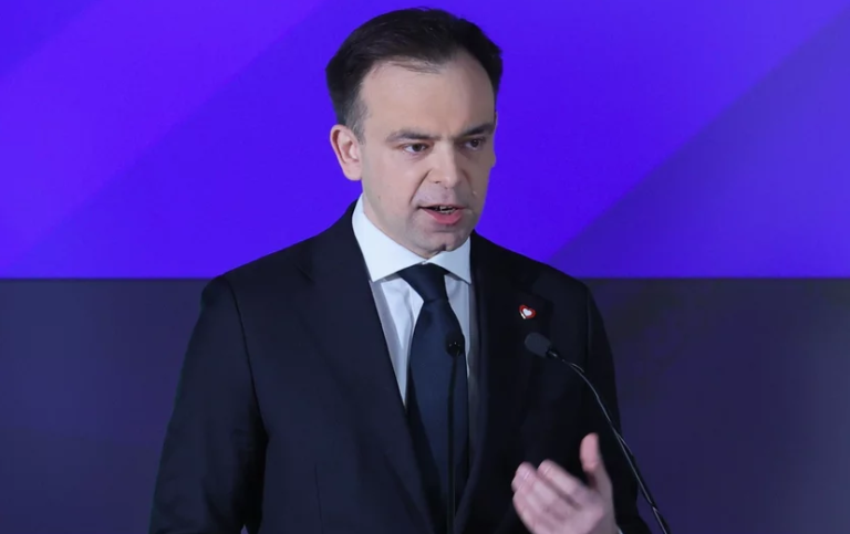 Resort finansów przygotowuje podwyżkę VAT na napoje bezalkoholowe