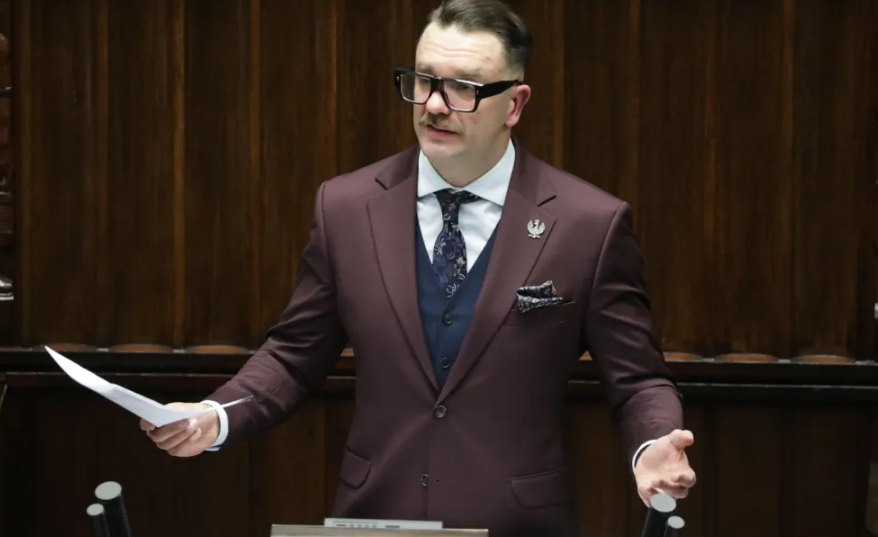 Łukasz Mejza nie jest już członkiem klubu PiS