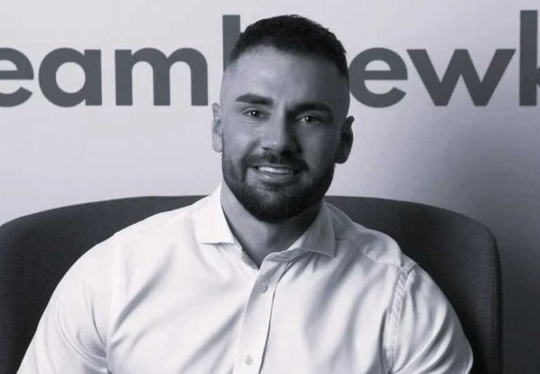 Karol Nawrocki ​odznaczył pośmiertnie tragicznie zmarłego posła Łukasza Litewkę Krzyżem Oficerskim Orderu Odrodzenia Polski