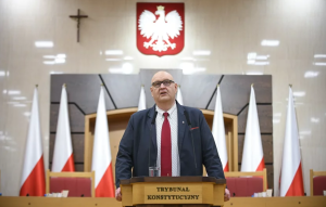 Bogdan Święczkowski nie uznaje czworga nowo wybranych sędziów TK