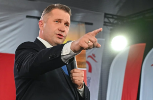 W Sejmie ma odbyć się "ślubowanie" czworga nowo wybranych sędziów TK. Przemysław Czarnek ocenił, że nadaje się to "do leczenia"