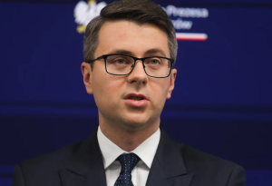 Kryzys w PiS. Piotr Müller uderza w Patryka Jakiego