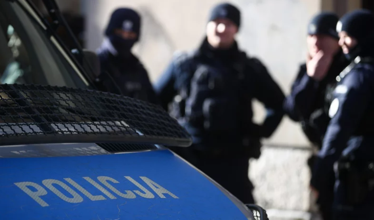 Warszawa. Pijany zastępca komendanta spowodował kolizję