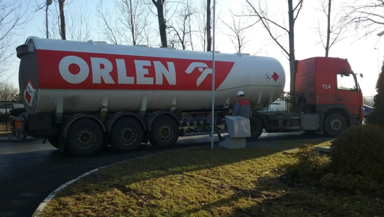 100 tys. litrów paliwa miesięcznie. Orlen podpisał umowę