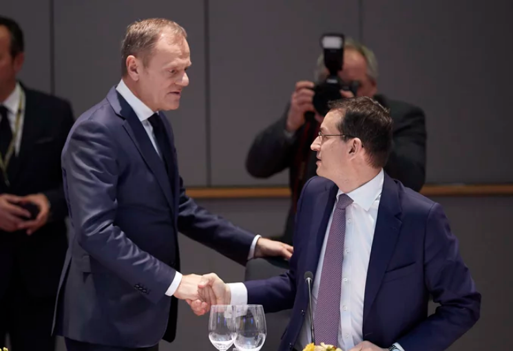 Czy Donald Tusk jest pożytecznym idiotą Putina? – pyta były premier Mateusz Morawiecki