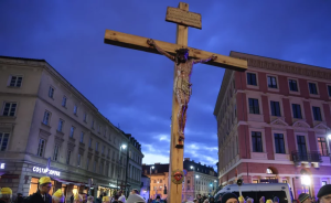 Dziś Wielki Piątek. W kościele katolickim to upamiętnienie Męki Pańskiej