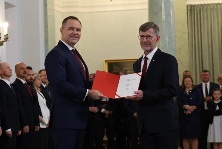 W niedzielę powołani zostaną pierwsi członkowie Rady Nowej Konstytucji przy prezydencie