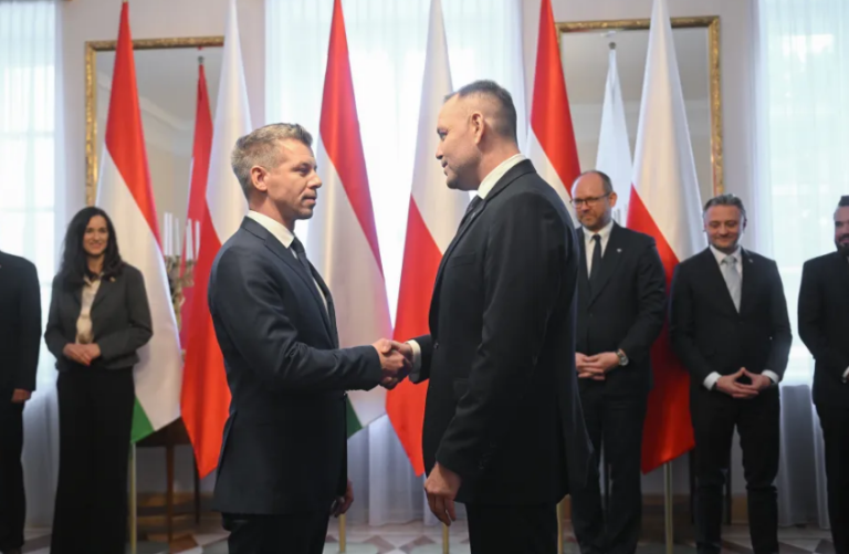 Karol Nawrocki spotkał się z Peterem Magyarem