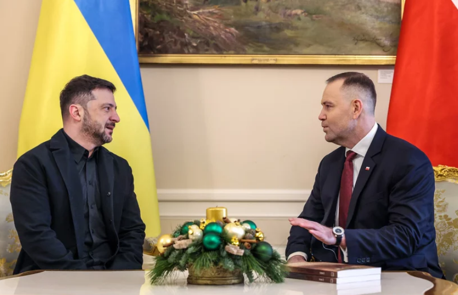 Zełenski porównał Nawrockiego do Orbana