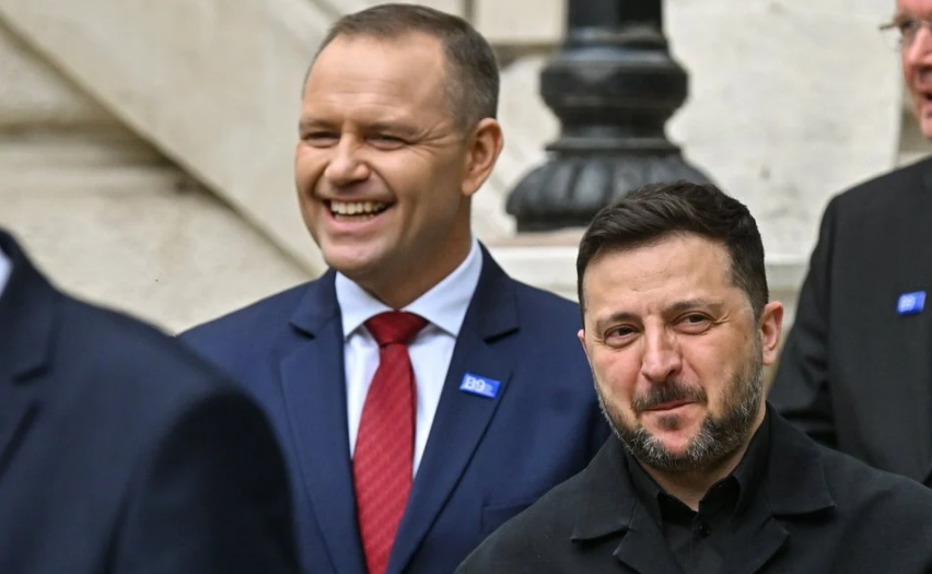 Pierwsze spotkanie Nawrockiego z Zełenskim po odebraniu orderu