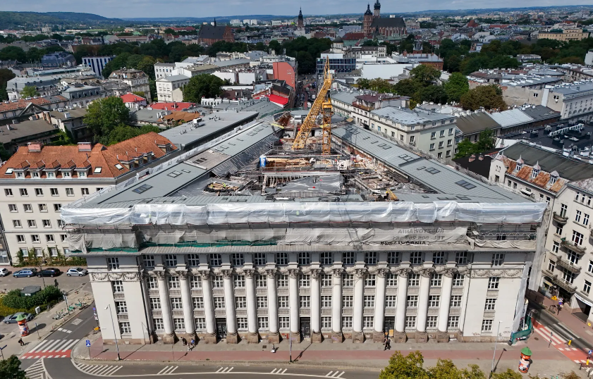 Gmach PKO zamienia się w hotel